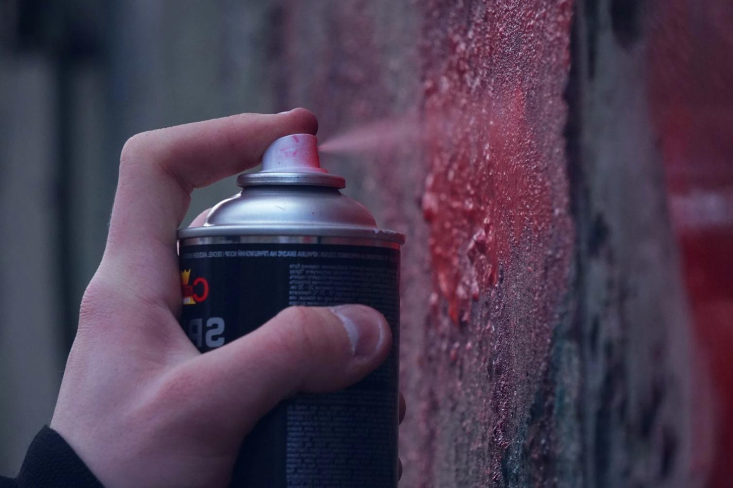 Процесс работы над архитектурным скетчем с применением перспективы